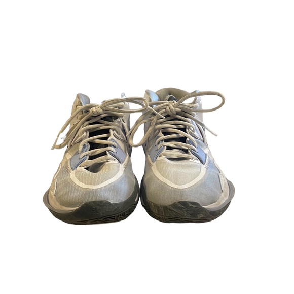 Nike Youth 7 Kyrie Infinity "Smoke and Mirrors" Basketball Sneakers - Picture 3 of 8